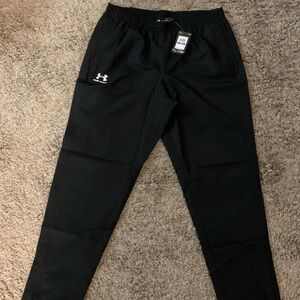 Under Armour Men's lightweight Black Track Pants